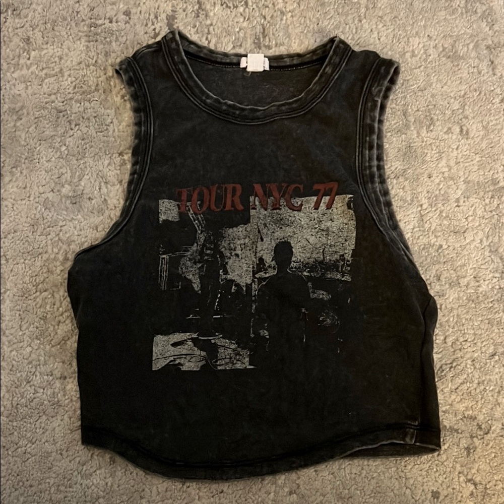 Black Graphic Sleeveless Top